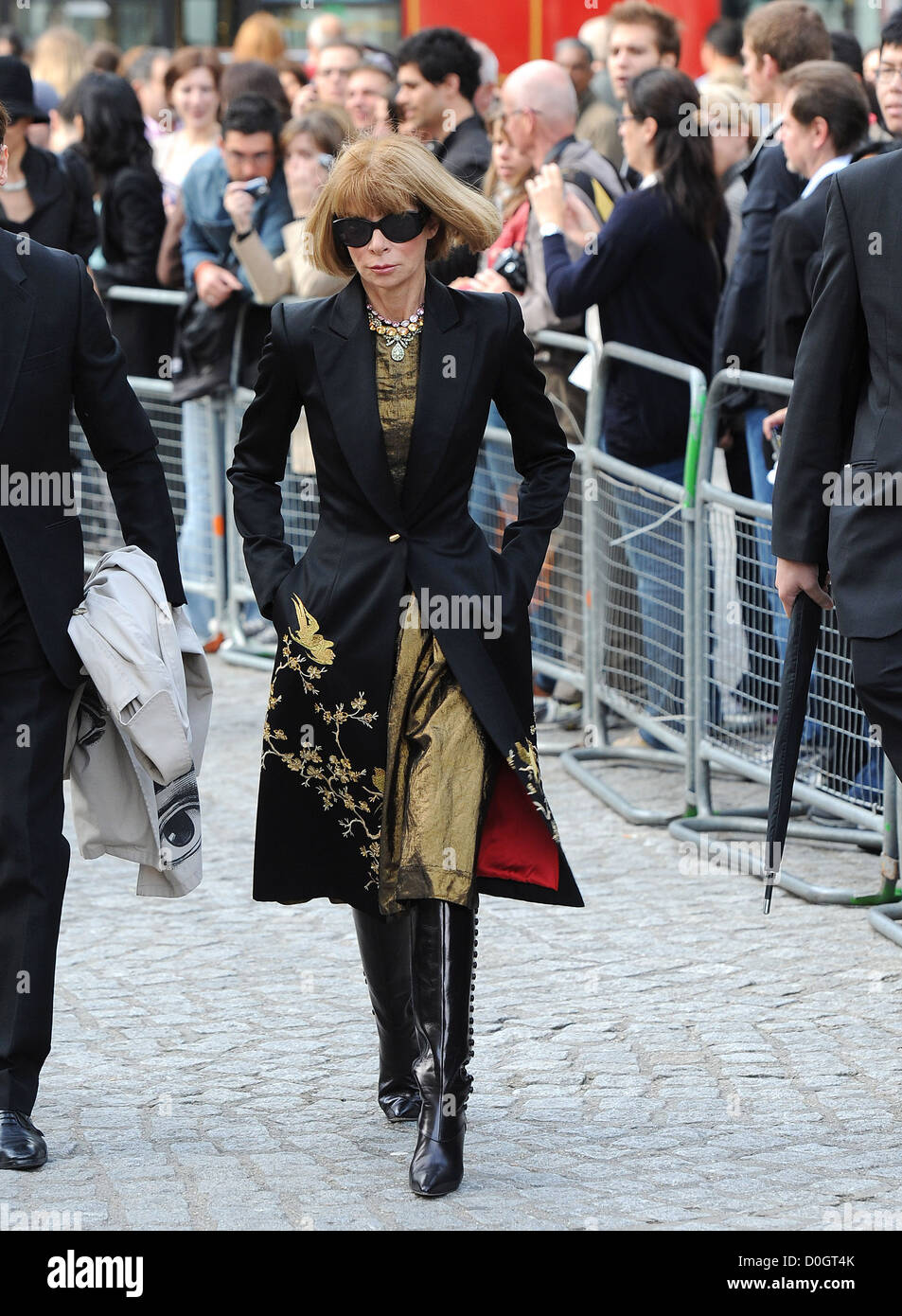 Anna Wintour la Semaine de la mode de Londres Alexander McQueen service commemoratif tenu a la Cathedrale St Paul Arrivees. Londres Angleterre Photo Stock Alamy