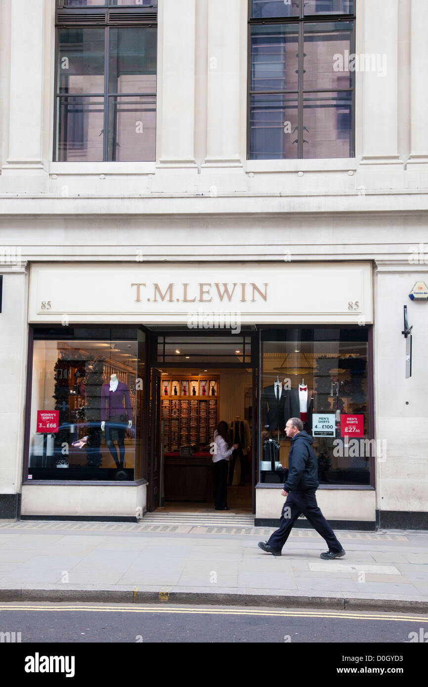 Shop avant, TM Lewin, shirt détaillant, Cheapside, Londres, UK Banque D'Images