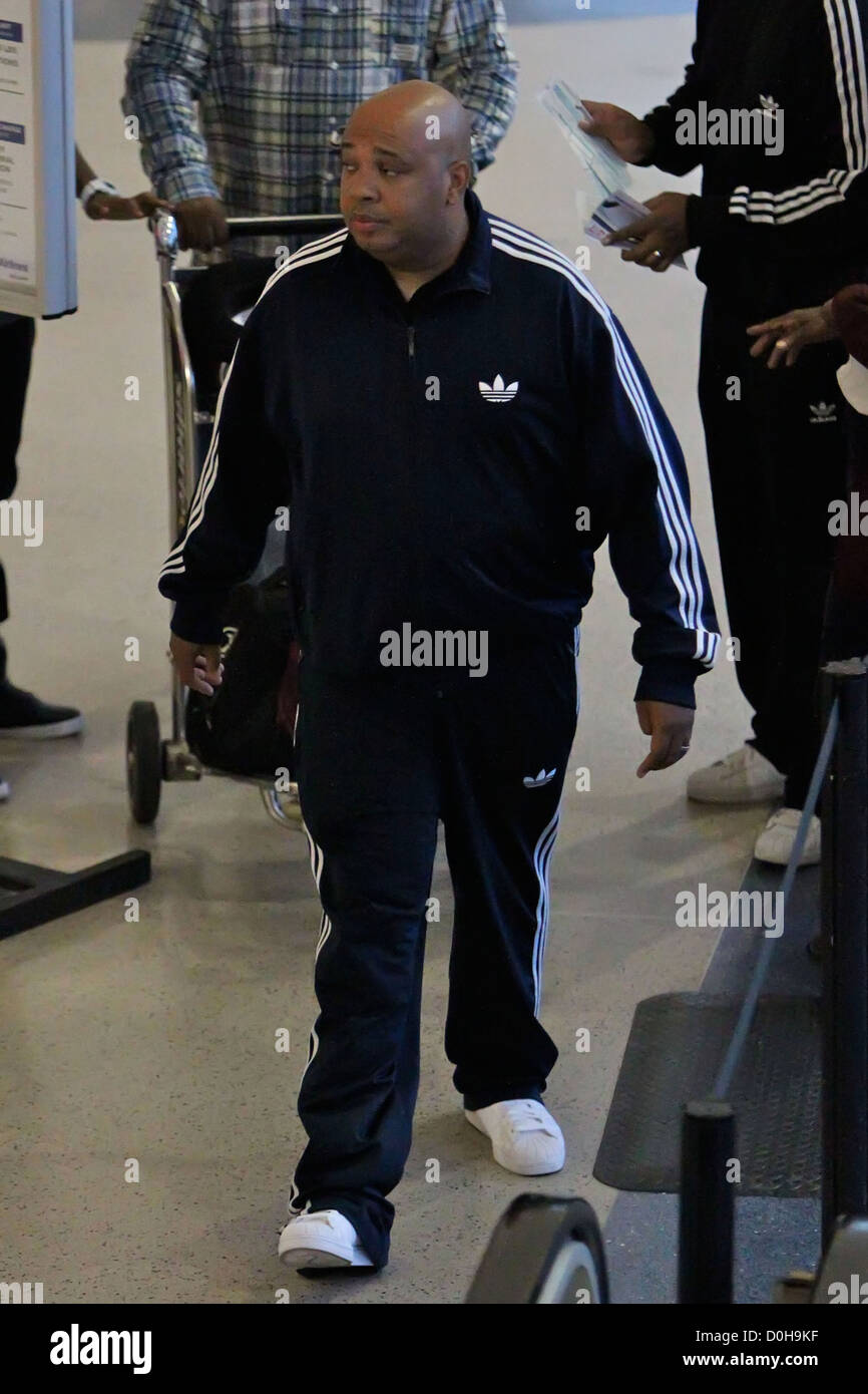 Joseph Simmons vu en passant par la sécurité à l'aéroport de LAX Los Angeles, USA Banque D'Images