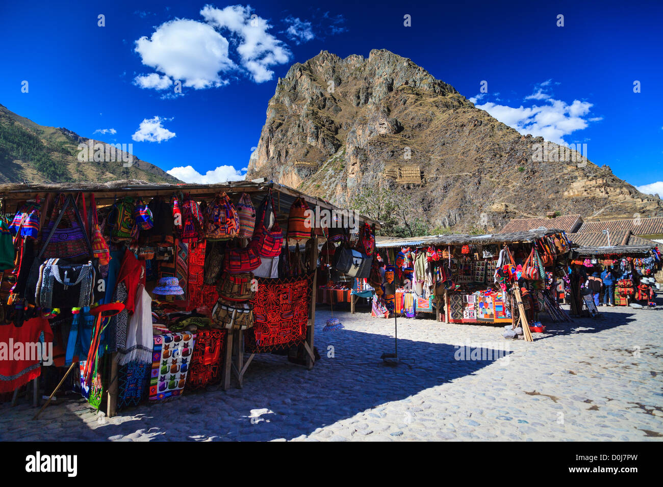 La vie de la ville tranquille à Ollantaytambo dans la Vallée Sacrée, Cuzco province Banque D'Images