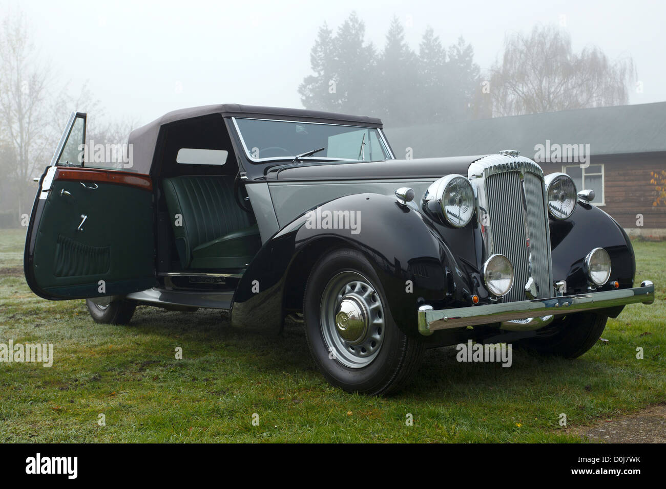 Un rare vintage DB18 Daimler Drophead Coupé voiture utilisée par Winston Churchill en 1944 et 1949 ses campagnes électorales, récemment resto Banque D'Images