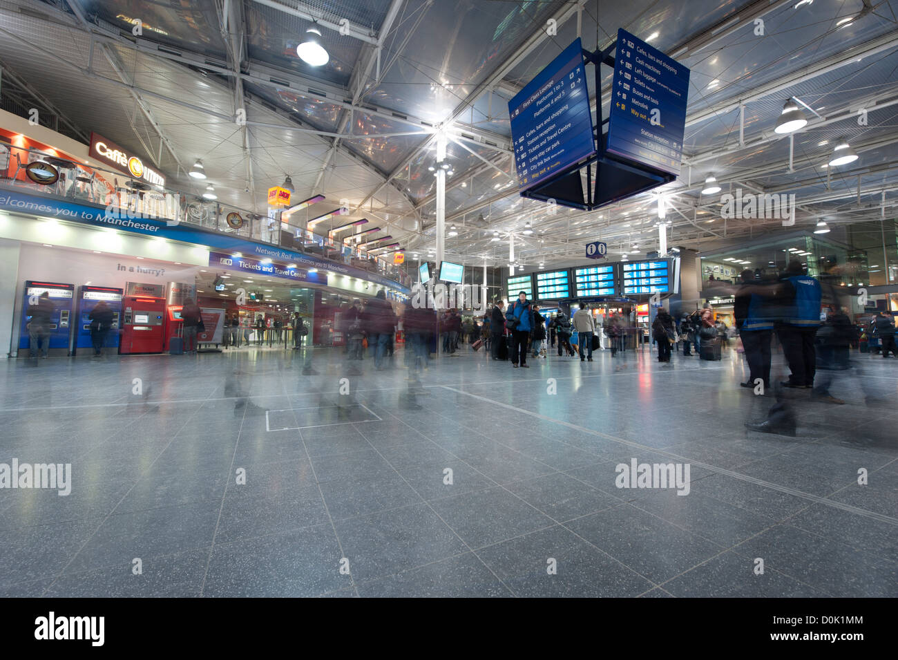 Le hall de la gare de Manchester Piccadilly. Banque D'Images