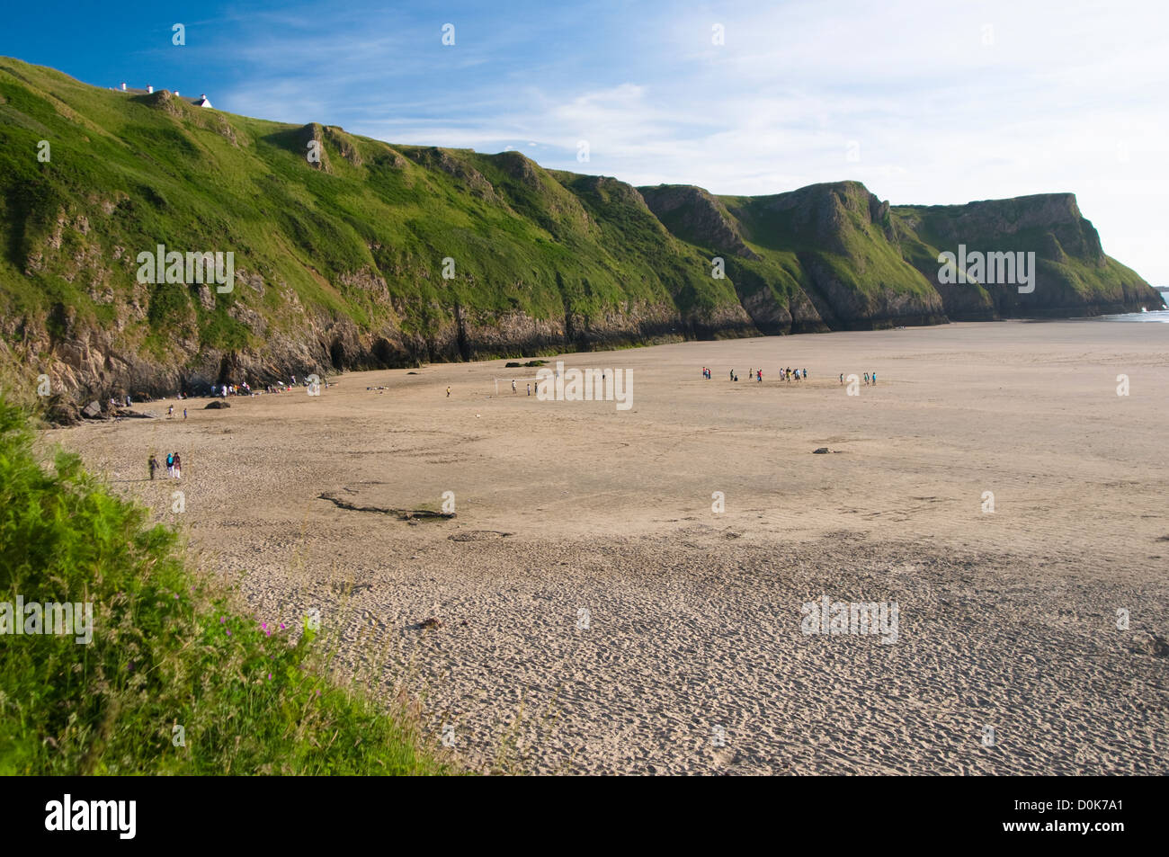 La plage et les falaises de Rhossili Bay. Banque D'Images