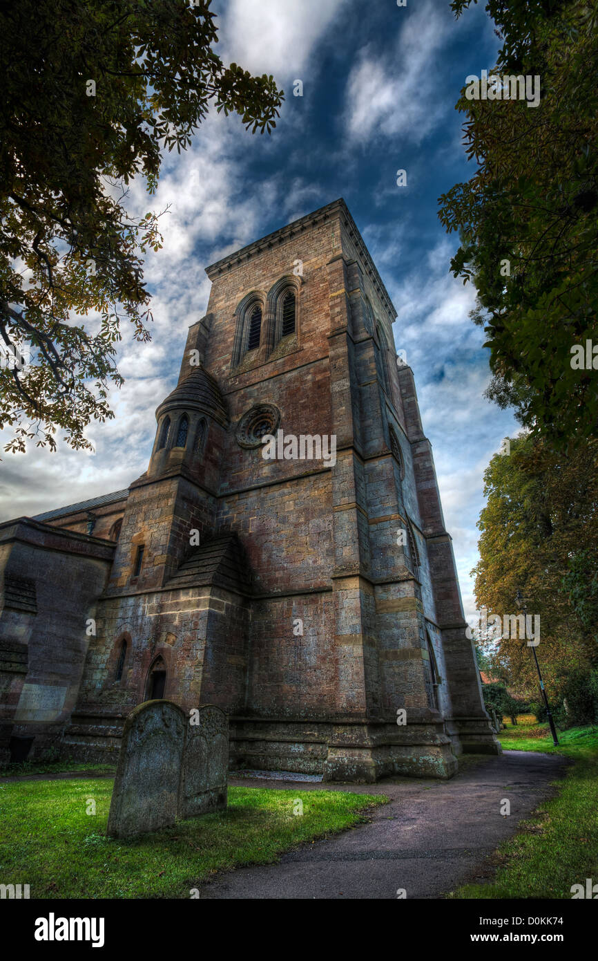 Voir tôt le matin de l'église Holy Trinity à Haddenham. Banque D'Images