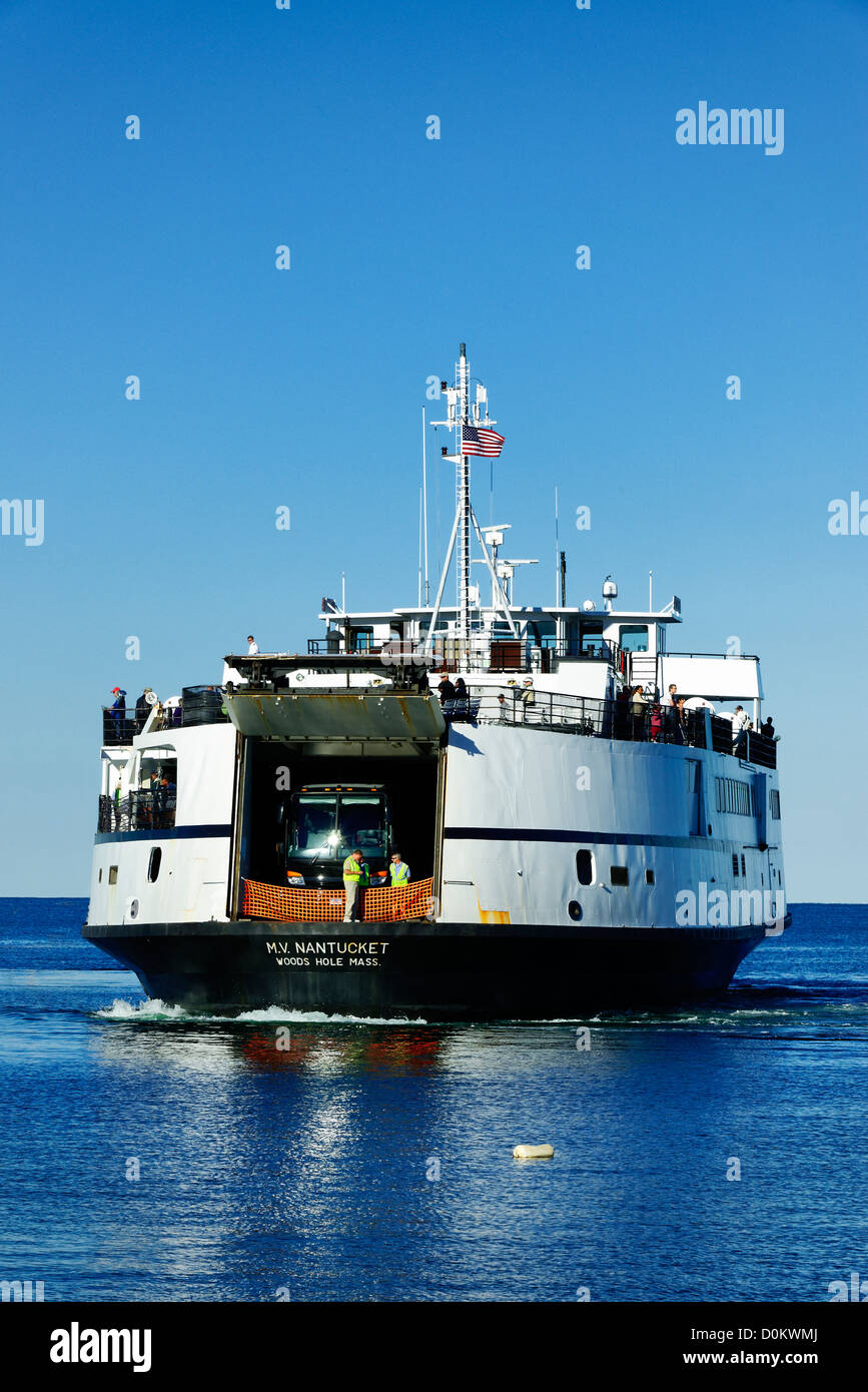 Martha's Vineyard ferry quitte ou Woods Hole, Cape Cod Banque D'Images