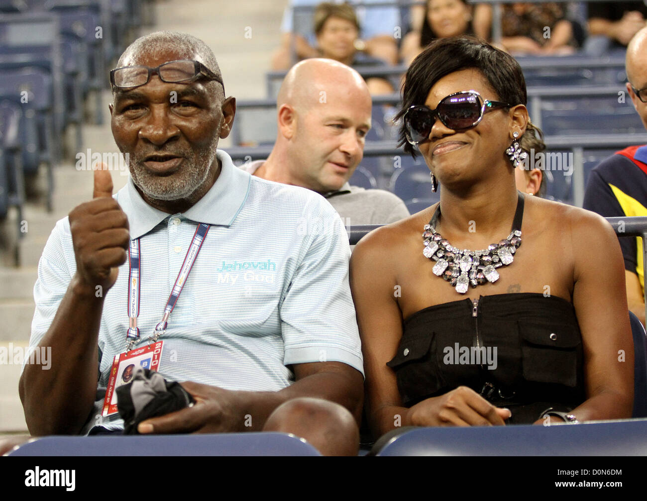 Richard Williams et invités Venus Williams (US) est en concurrence avec Mandy Minella (LUX) pendant un match de la femme Le 5ème jour de Banque D'Images