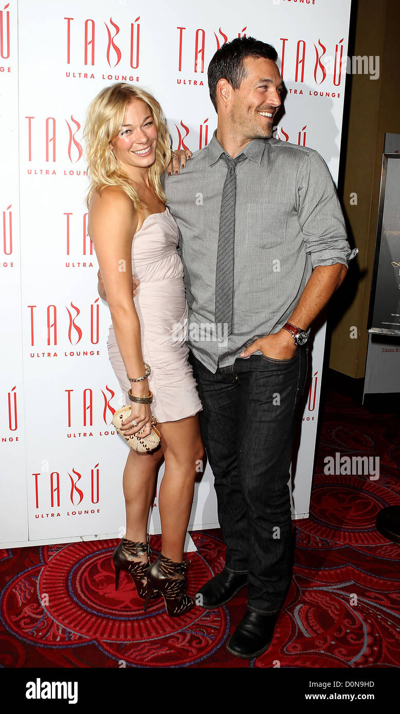 LeAnn Rimes en fête son anniversaire Ultra TABU Lounge at MGM Grand Resort Casino Las Vegas, NV Judy Banque D'Images