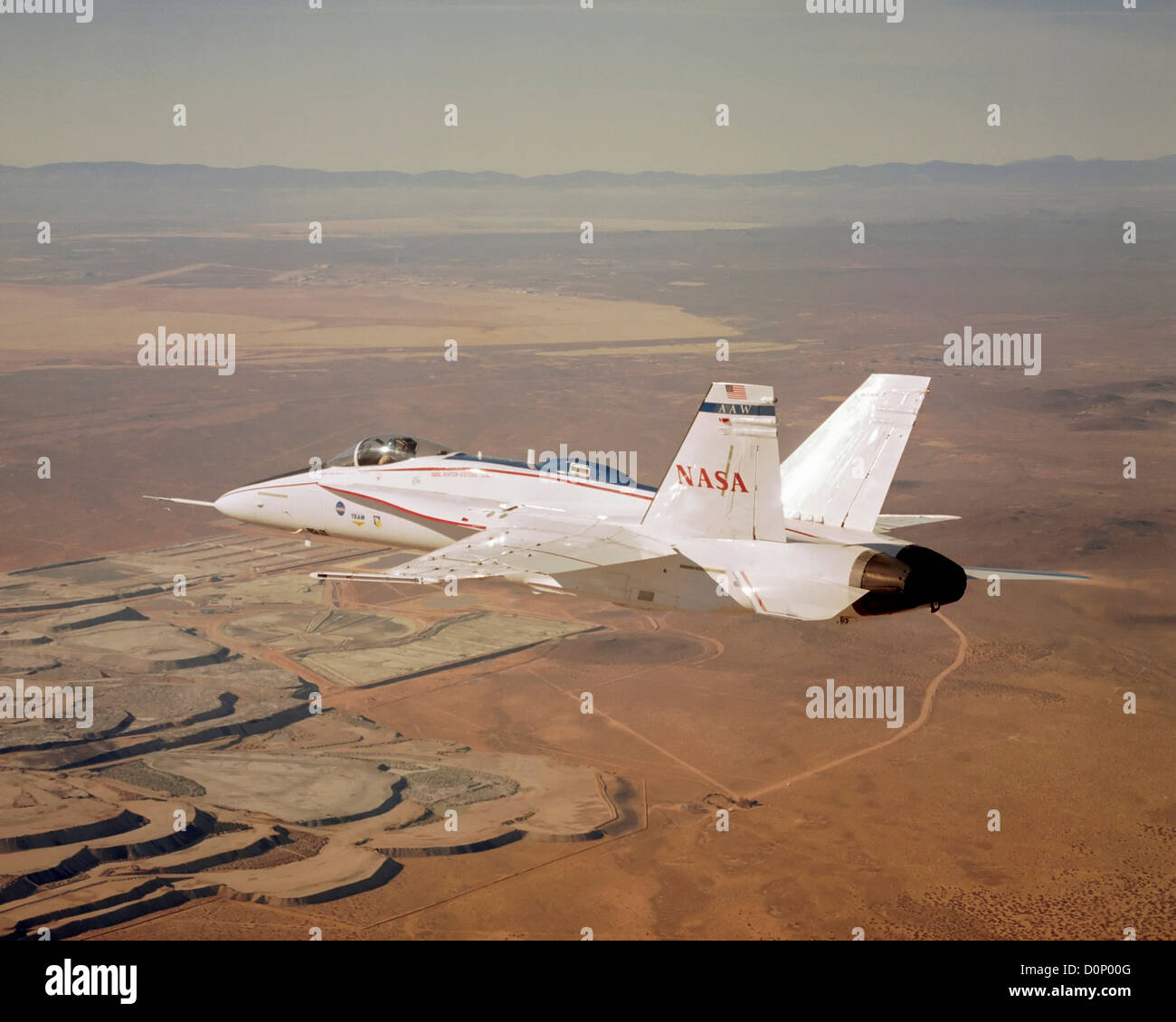 F-18 en vol de la NASA Banque D'Images