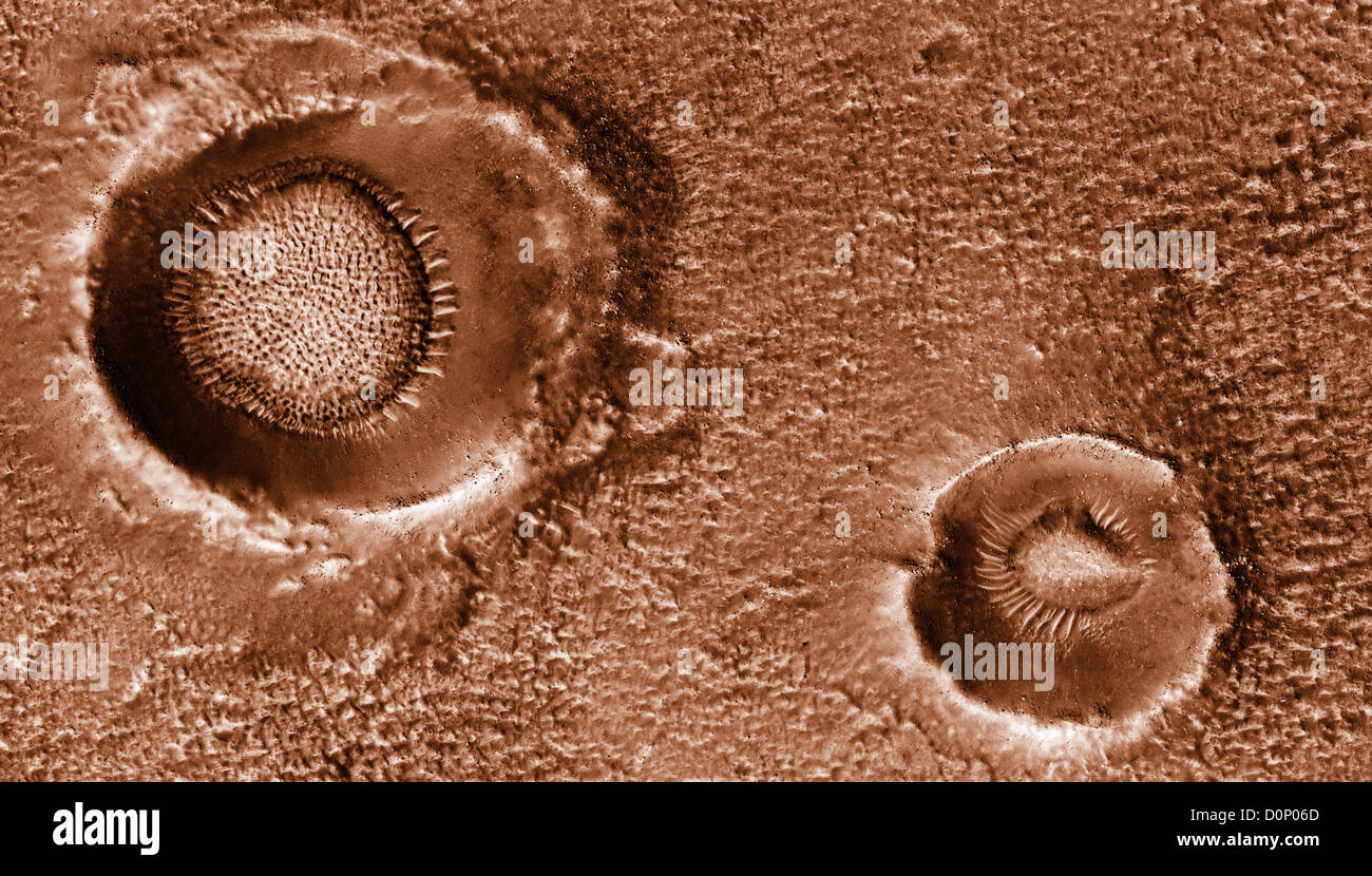 Les dépôts dans Intra-Crater Nilosyrtis vu par Mars Reconnaissance Orbiter Banque D'Images