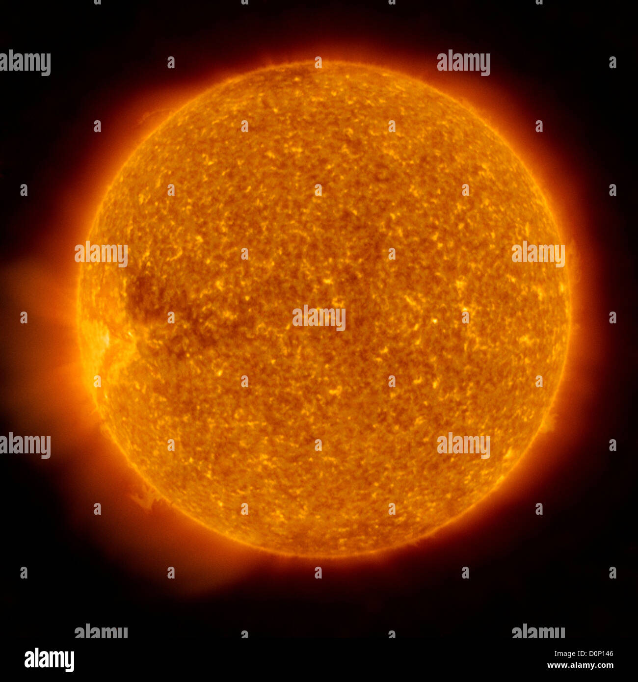 Vue d'un Observatoire des relations Soleil-Terre (stéréo) deux différentes longueurs d'extrême ultraviolet (286 angströms 304 Banque D'Images