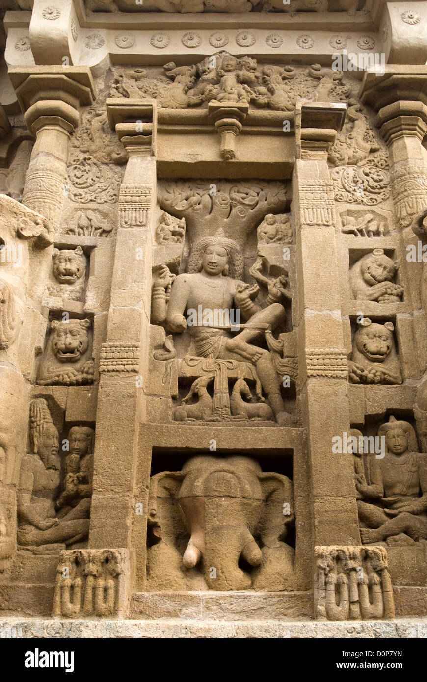 Sculptures dans le temple de Kailasanatha près de Kanchipuram Kanchipuram,Chenna, Tamil Nadu, Inde Banque D'Images