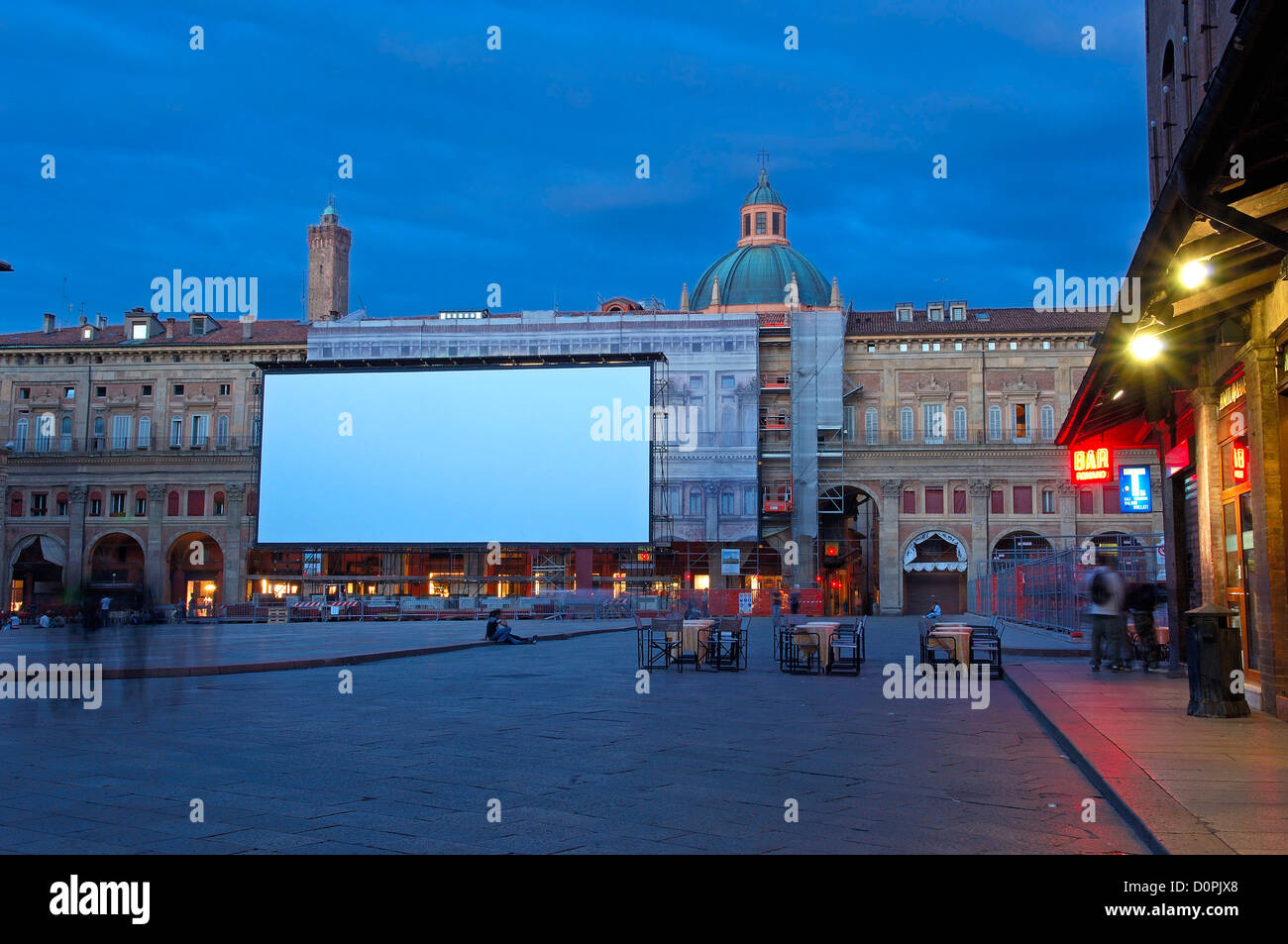 Bologna. La Piazza Maggiore (place principale). L'Émilie-Romagne. Italie Banque D'Images