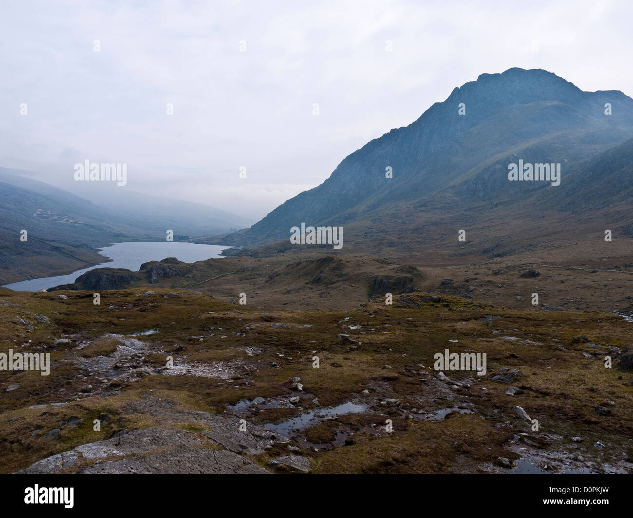 Tryfan et Llyn Ogwen en Galles Snowdonia Banque D'Images