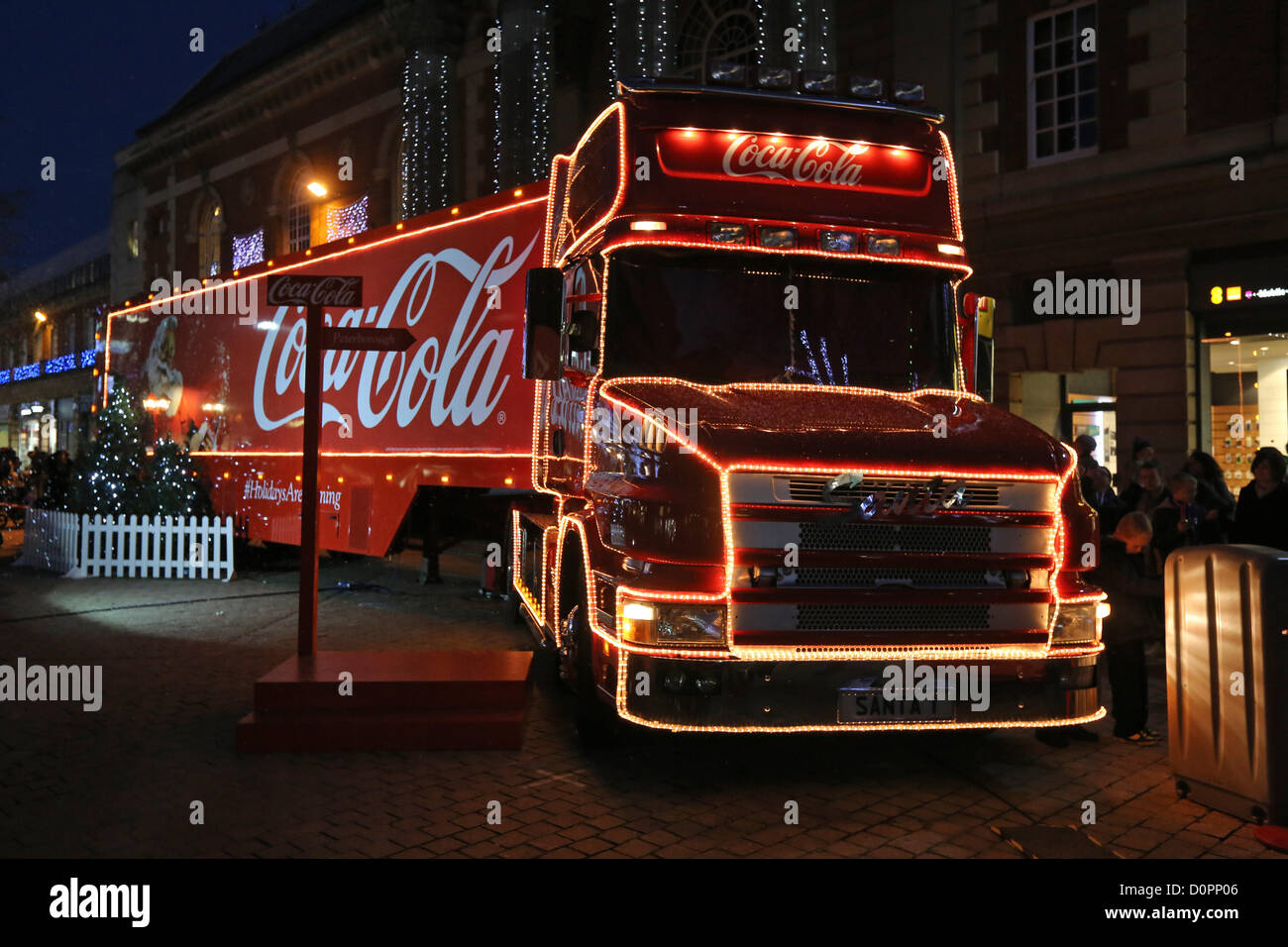 ,Peterborough Cambridgeshire, Royaume-Uni 29 Novembre 2012 : Fête de Noël Coca Cola Truck à Peterborough. Crédit : Tim Scrivener / Alamy Live News Banque D'Images