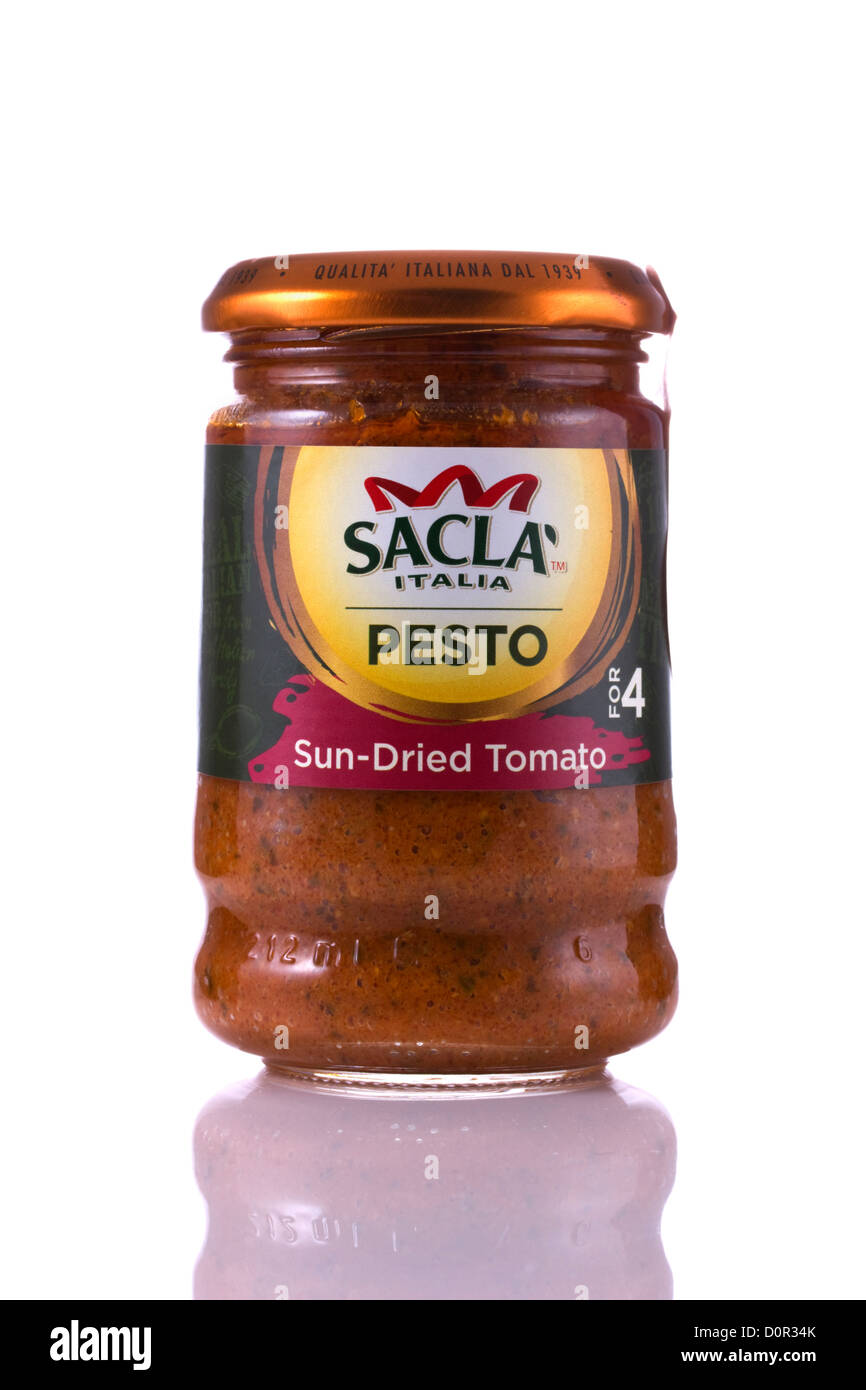 Bocal de pesto Photo Stock - Alamy