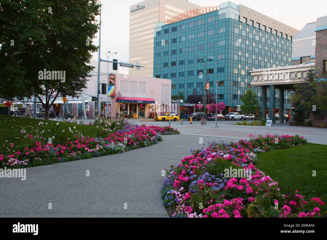 Town Square Park, centre-ville d'Anchorage, Alaska. Banque D'Images