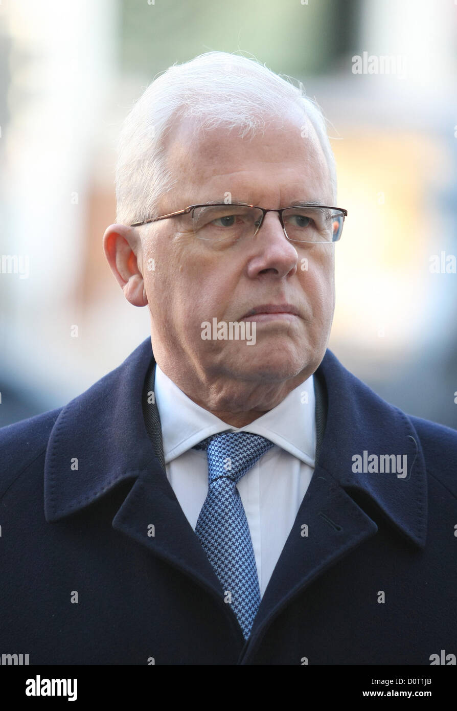 REBEKAH BROOKS JOHN KAY ET ANDY COULSON ARRIVENT À COURT Londres Angleterre Royaume-uni 29 Novembre 2012 Banque D'Images