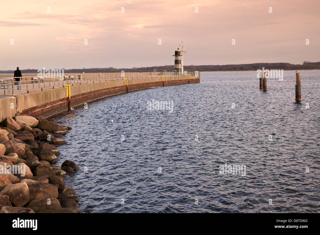 Nord phare mole, Travemünde, Schleswig-Holstein, Allemagne Banque D'Images