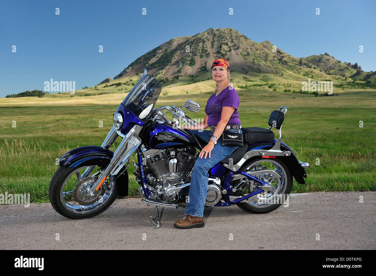 Maureen Doz, moto, Rallye, rallye automobile, Bear Butte, biker, femme, Harley, Harley Davidson, USA, United States, Amérique, ni Banque D'Images