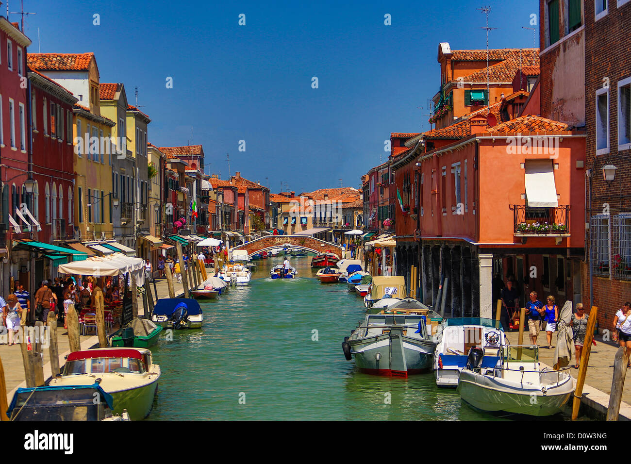 L'Italie, l'Europe, voyage, Murano, Fondamenta dei Vetrai, Canal, bateaux, Venise Banque D'Images