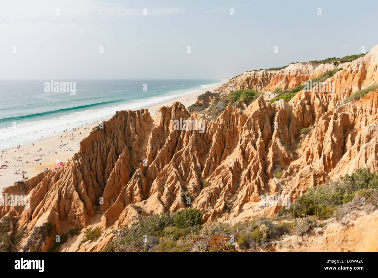 Dans les falaises de grès Gale beach, comporta , Portugal Banque D'Images