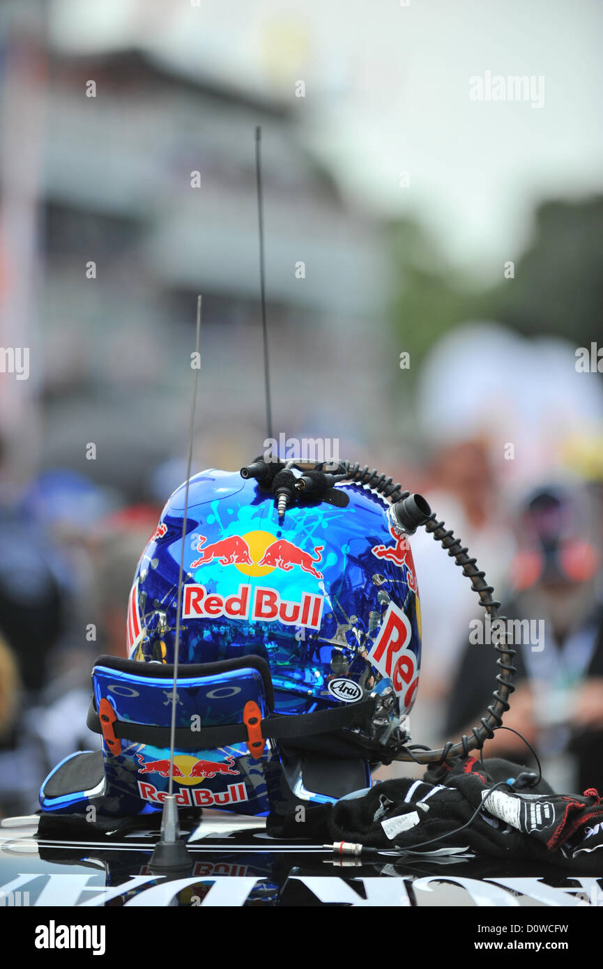 01.12.2012 L'Australie,Homebush. Un casque pilotes montrant le détail de la transmission sur la grille de départ avant de la Sydney Telstra 500 V8 Supercar Championship au Parc olympique de Sydney, Australie Banque D'Images