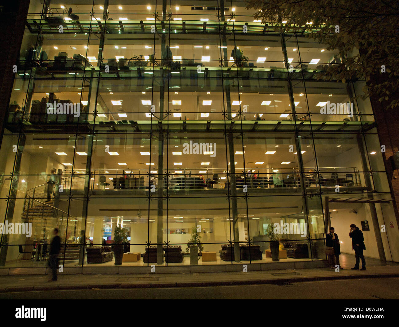 Bpp law school à holborn,London,vu la nuit. Banque D'Images