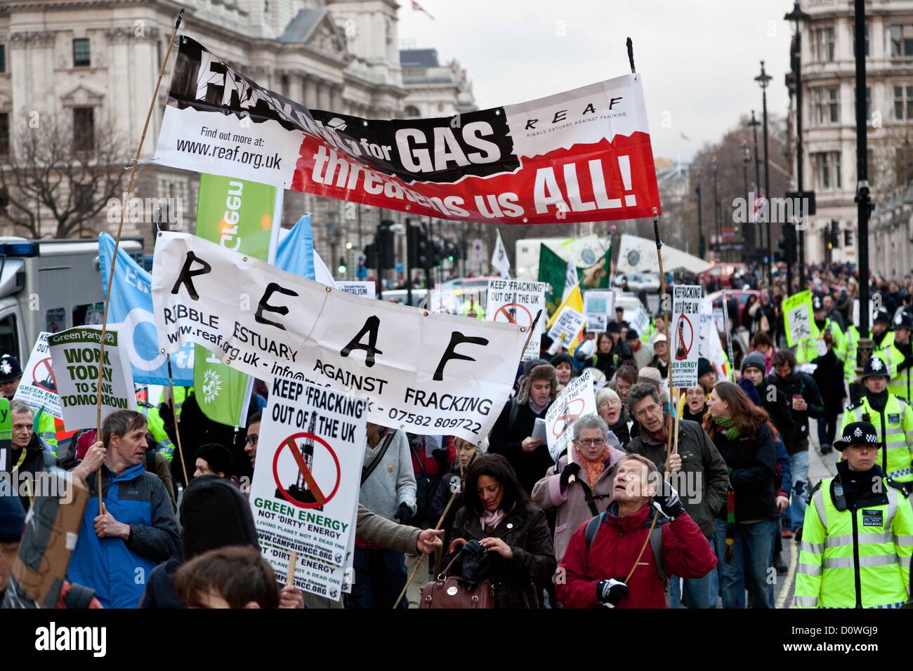 Londres, Royaume-Uni. 1er décembre 2012 La campagne contre le changement climatique qui s'est tenue une Fracktious 'Get' Mars National sur les changements climatiques de Grosvenor Square, au Parlement. Credit : Nelson Pereira / Alamy Live News Banque D'Images