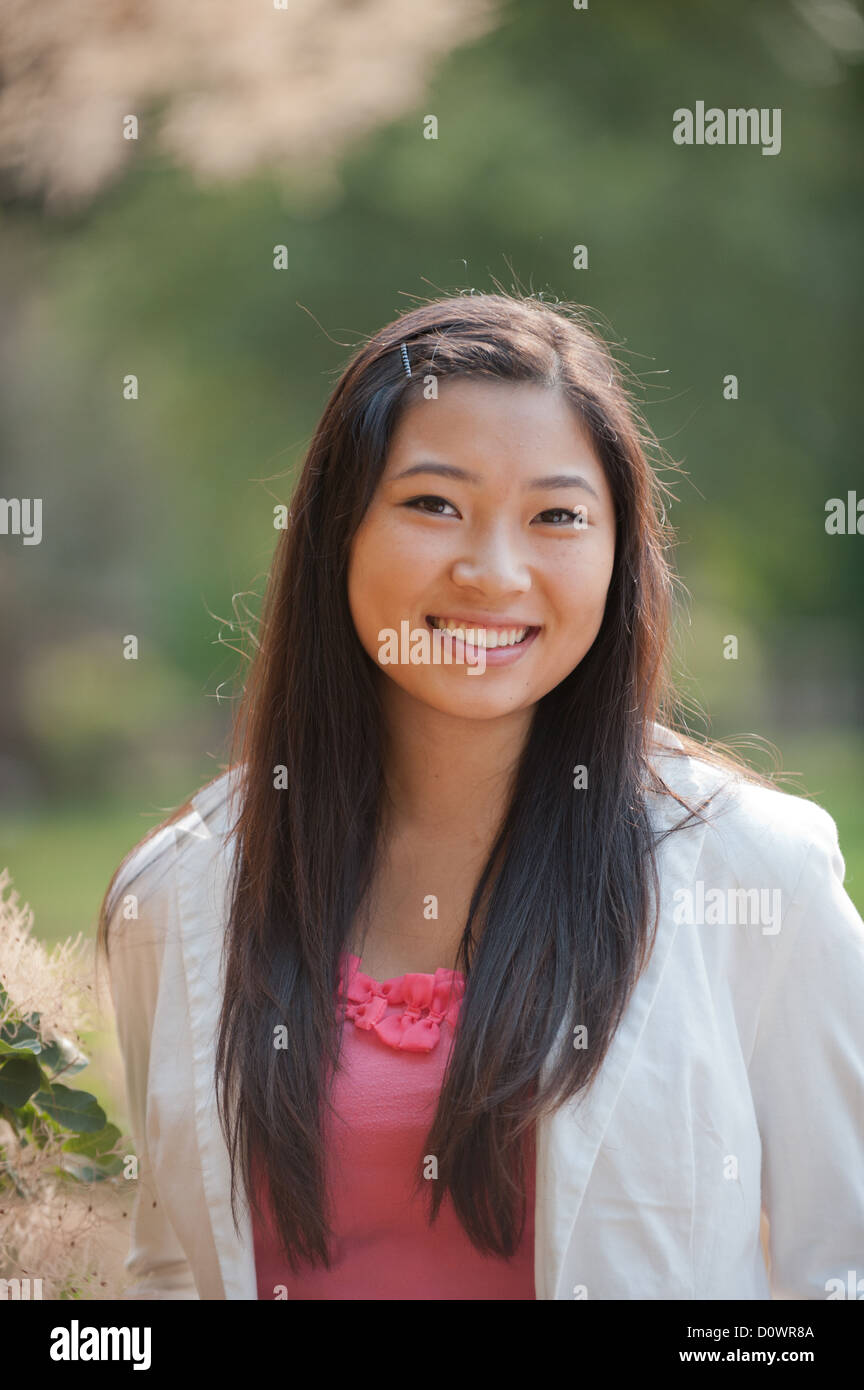 Une jolie adolescente chinoise Banque D'Images