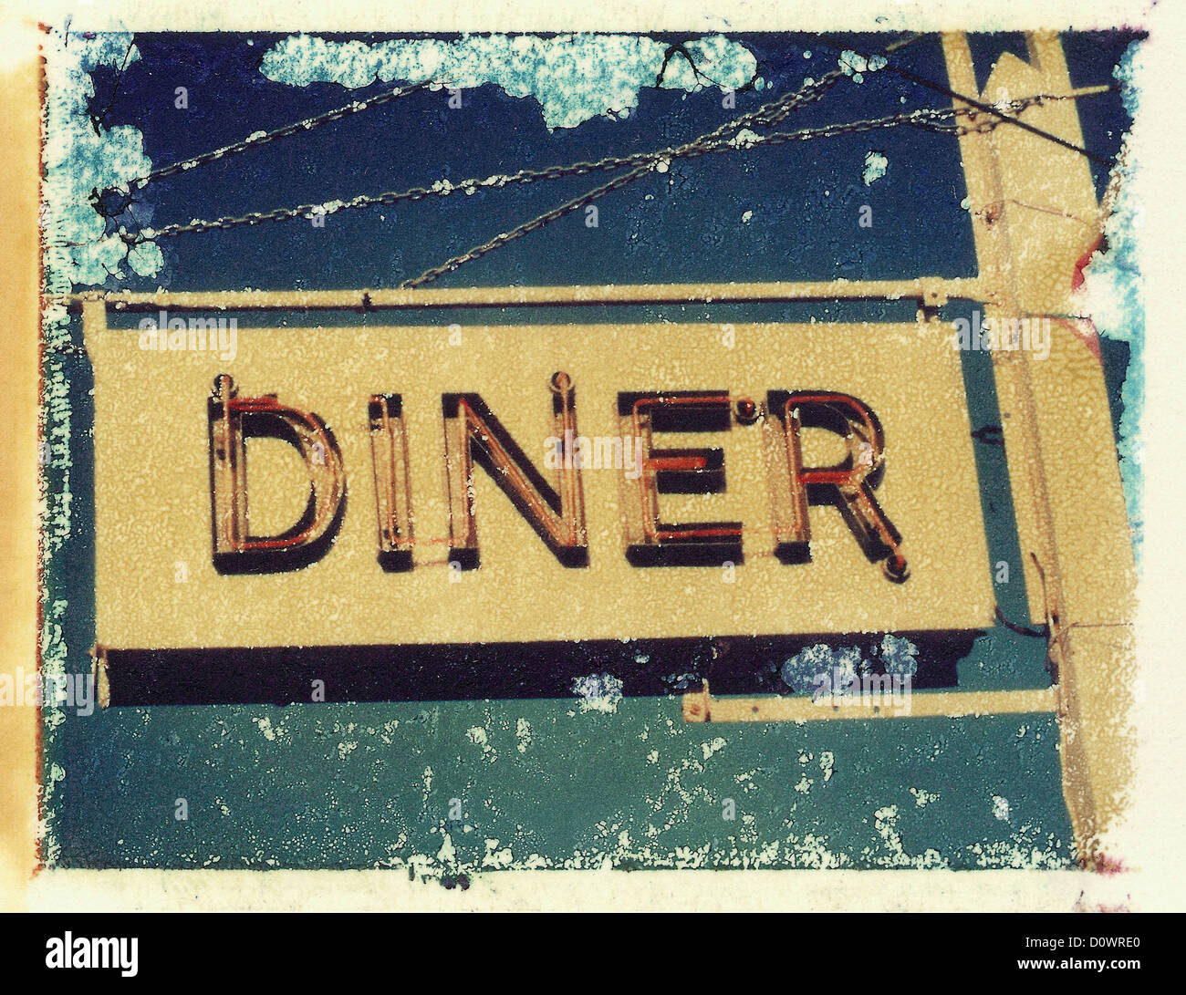 Un diner neon sign in New York , NY.. transfert polaroid, ©mak Banque D'Images