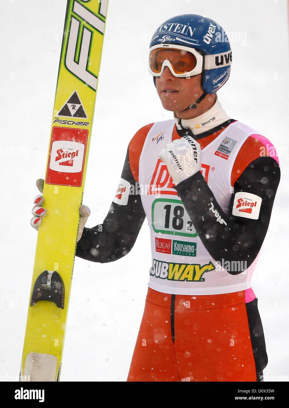 02.12.2012. Kuusamo, Finlande Nordic Ski.WC FIS Coupe du Monde FIS de saut à ski Nordic photo montre Bernhard Gruber AUT Banque D'Images