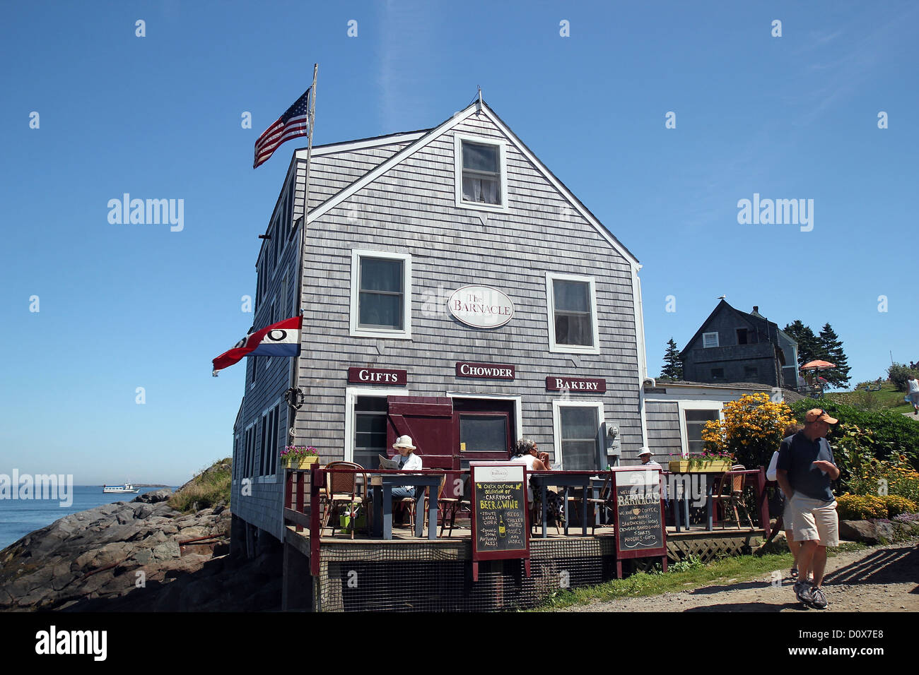 La balane, un café avec vue sur l'eau sur l'île Monhegan, Maine Banque D'Images