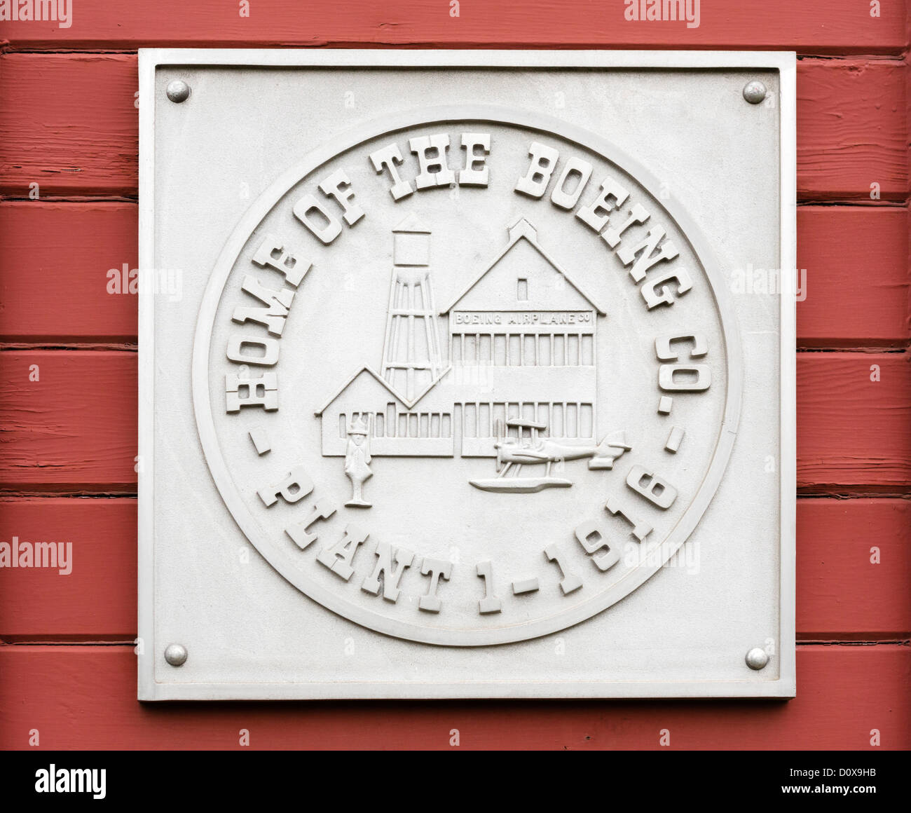 Plaque sur l'extérieur de la Grange rouge, la première usine de fabrication de Boeing, le Musée de l'aviation, Seattle, Washington, USA Banque D'Images Plaque sur l'extérieur de la Grange rouge, la première usine de fabrication de Boeing, le Musée de l'aviation, Seattle, Washington, USA Banque D'Images
