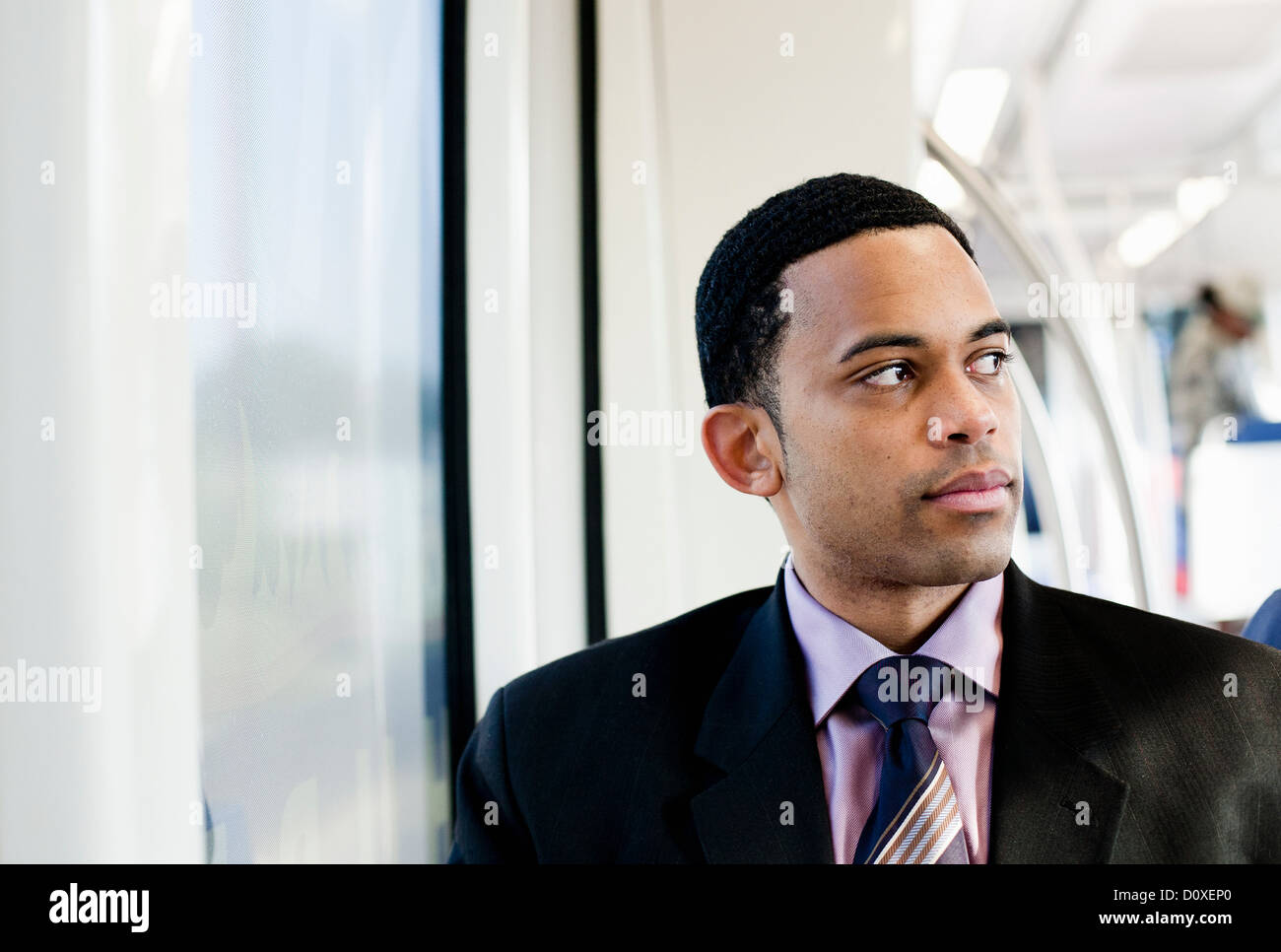 D'affaires sur un train, à l'écart Banque D'Images