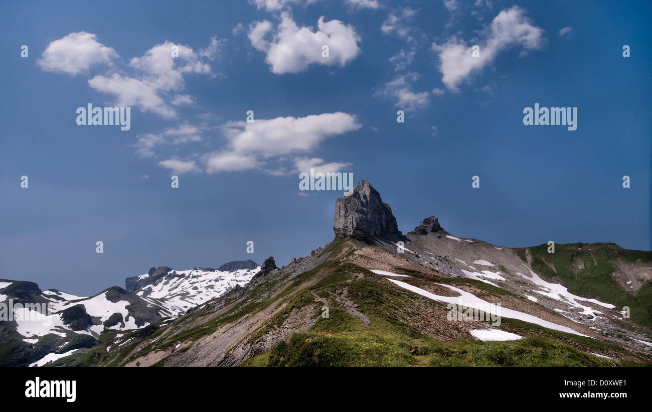 Alpes, montagnes, montagnes, paysage de montagne, Alpes Bernoises, l'Oberland bernois, bleu, montagne, sommet, pic, ciel, alpine, je Banque D'Images