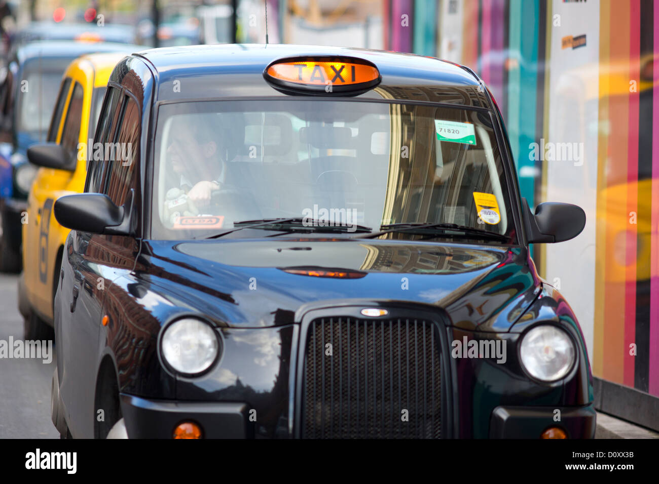 London taxi noir. Banque D'Images