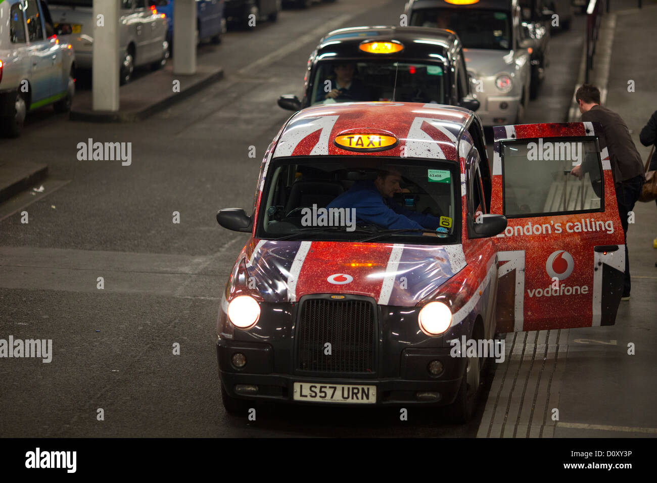 London taxi noir. Banque D'Images