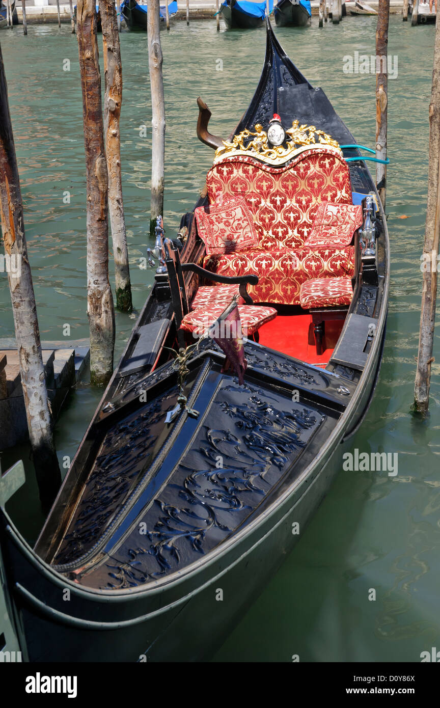Gondole traditionnelle, Venise, Italie. Banque D'Images