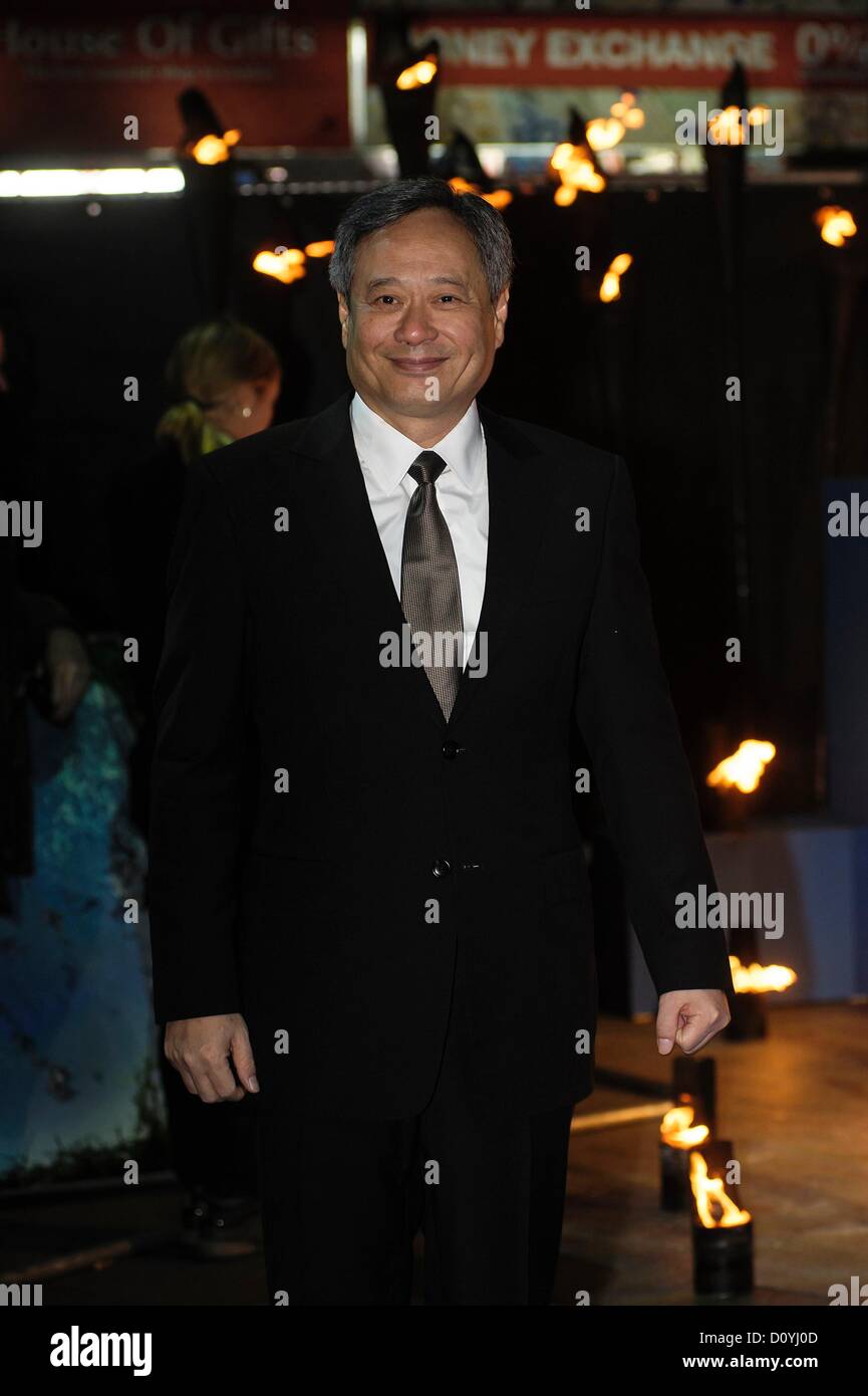 Londres, Royaume-Uni. 3e décembre 2012. Ang Lee directeur assiste à la première UK de LIFE OF PI le 03/12/2012 à l'Empire Leicester Square, Londres. Les personnes sur la photo : Ang Lee. Photo par Julie Edwards Banque D'Images