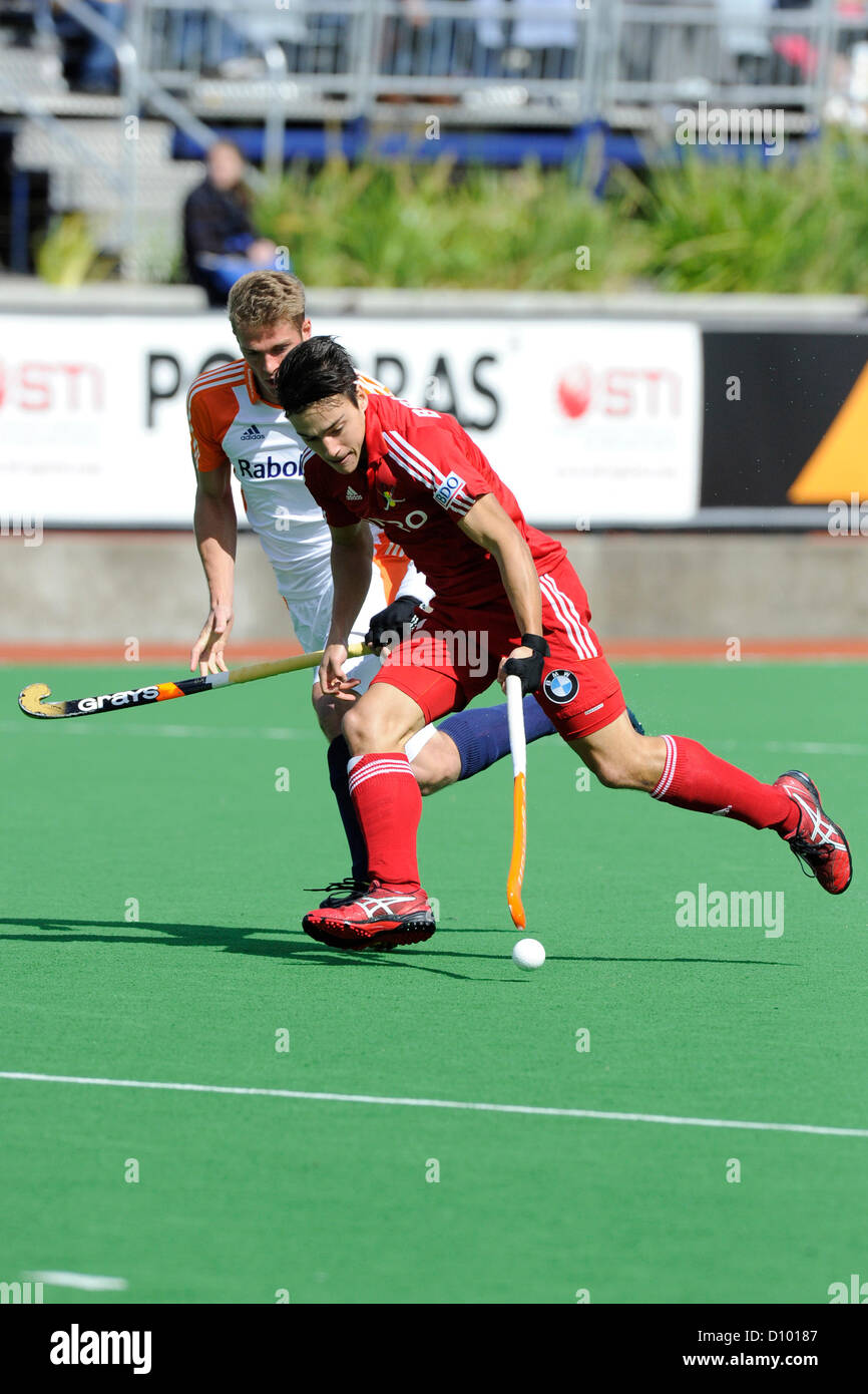 04.12.2012 Melbourne, Australie. John-John Dohmen de Belgique s'exécute avec le ballon lors de l'équipe masculine de hockey du Trophée des Champions de l'État Centre Hockey netball. Banque D'Images 04.12.2012 Melbourne, Australie. John-John Dohmen de Belgique s'exécute avec le ballon lors de l'équipe masculine de hockey du Trophée des Champions de l'État Centre Hockey netball. Banque D'Images