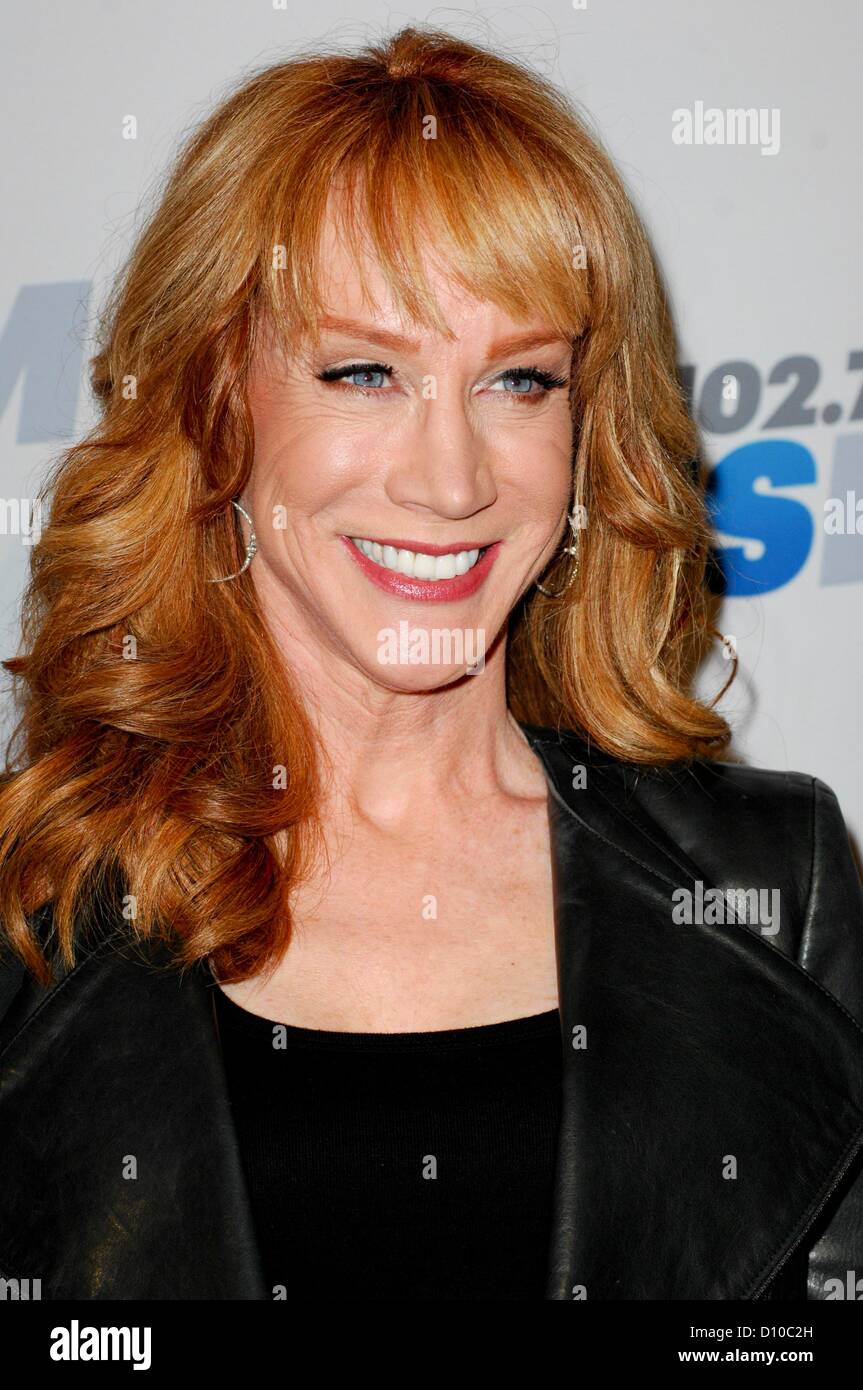 Kathy Griffin présente à 102.7 KIIS FM 2012 Jingle Ball - JEU, Nokia Theater à Los Angeles. Vivre, Los Angeles, CA le 3 décembre 2012. Photo par : Elizabeth Goodenough/Everett Collection Banque D'Images