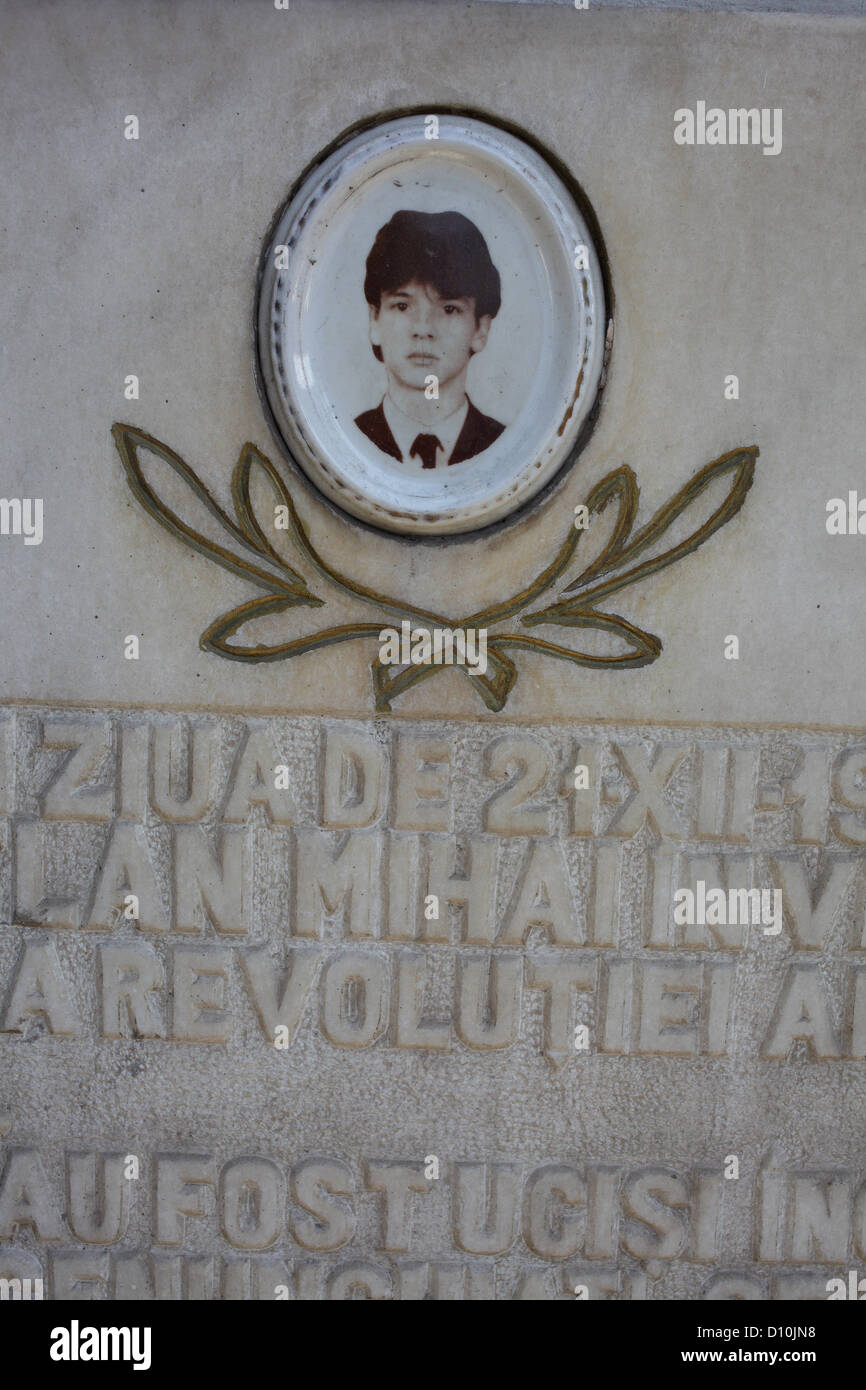 Bucarest, Roumanie, grave à la mémoire des victimes de la révolution du 21 décembre 1989 Banque D'Images