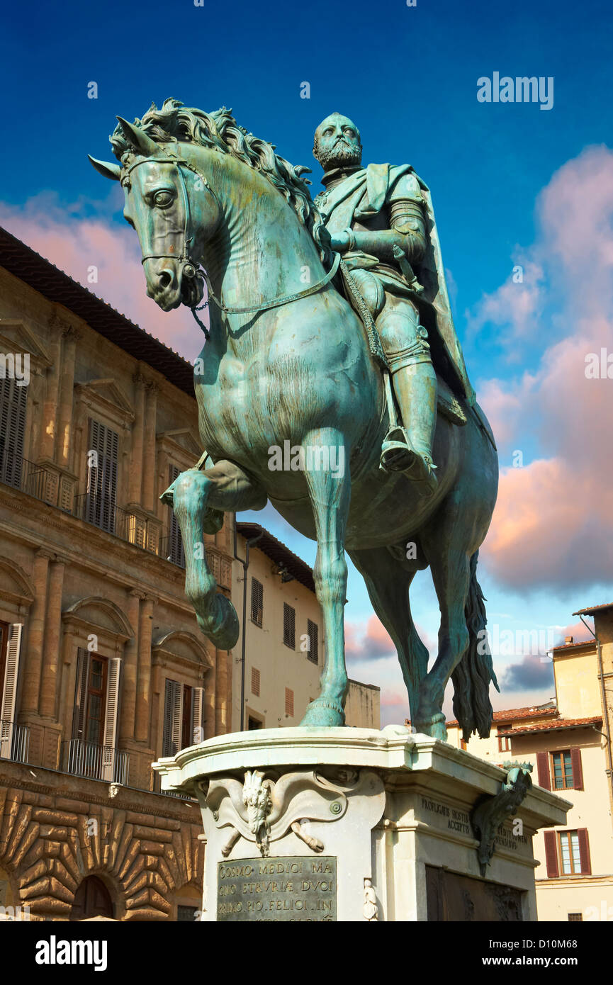 Le ''bronze statue équestre de Cosme I' de Giambologna (1594), la Piazza della Signoria à Florence, Italie, Banque D'Images