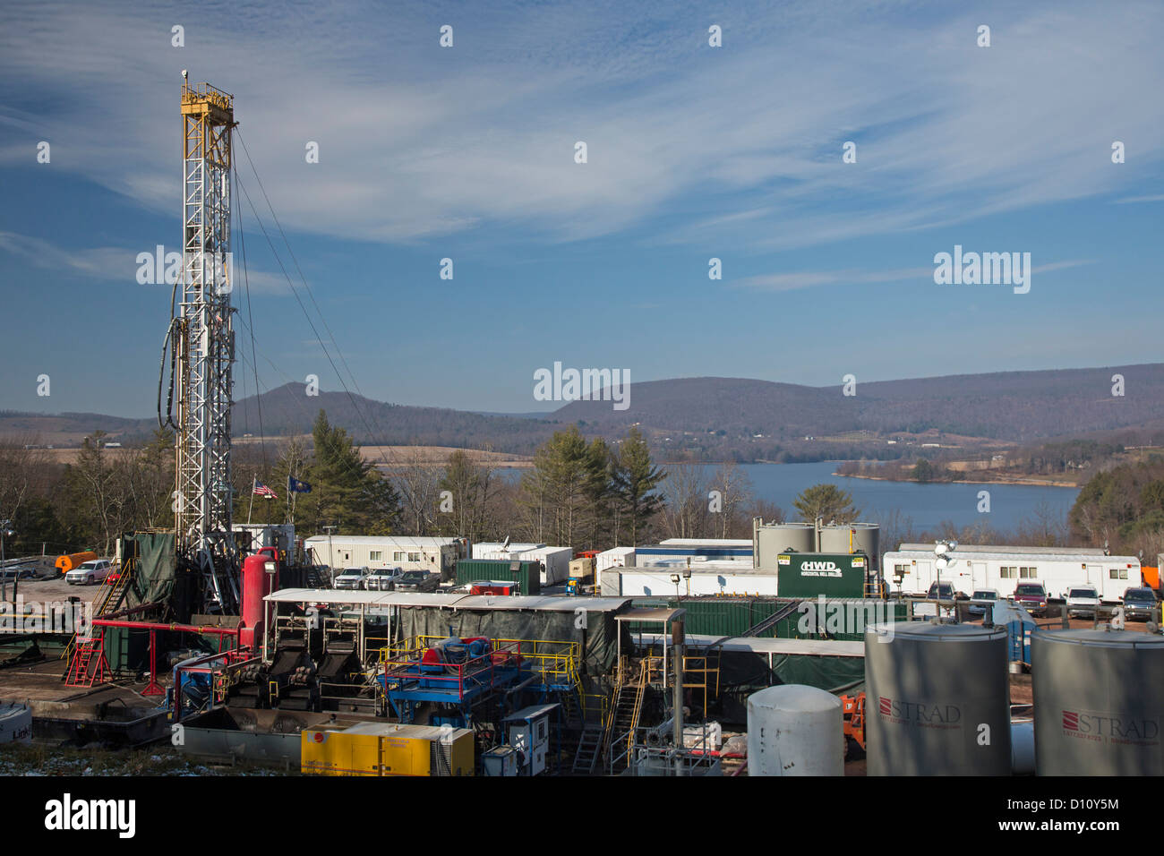 Gaz naturel bien-être percés pour la fracturation hydraulique (Fracking) en milieu rural de la Pennsylvanie Banque D'Images