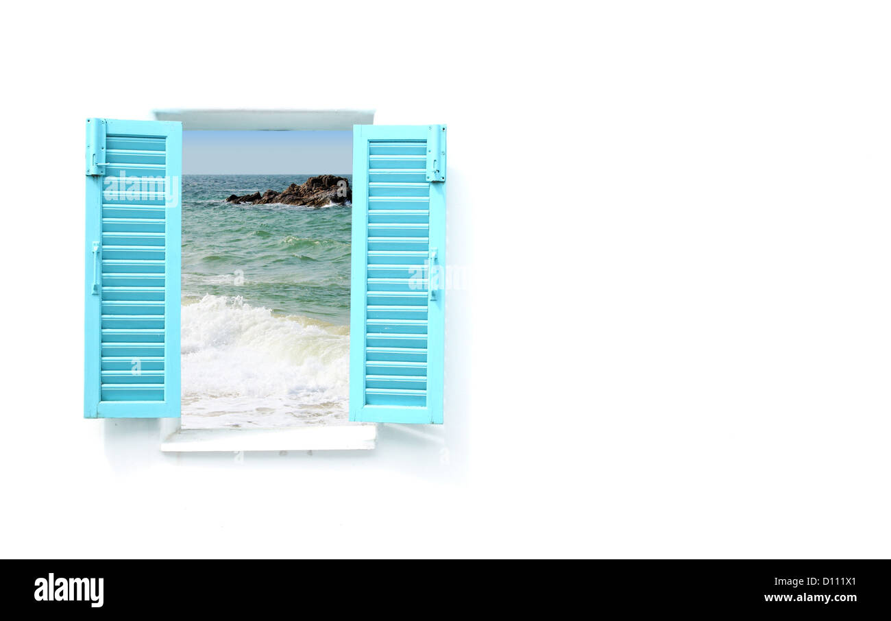 Blue style Grec, fenêtre avec vue sur la mer Banque D'Images
