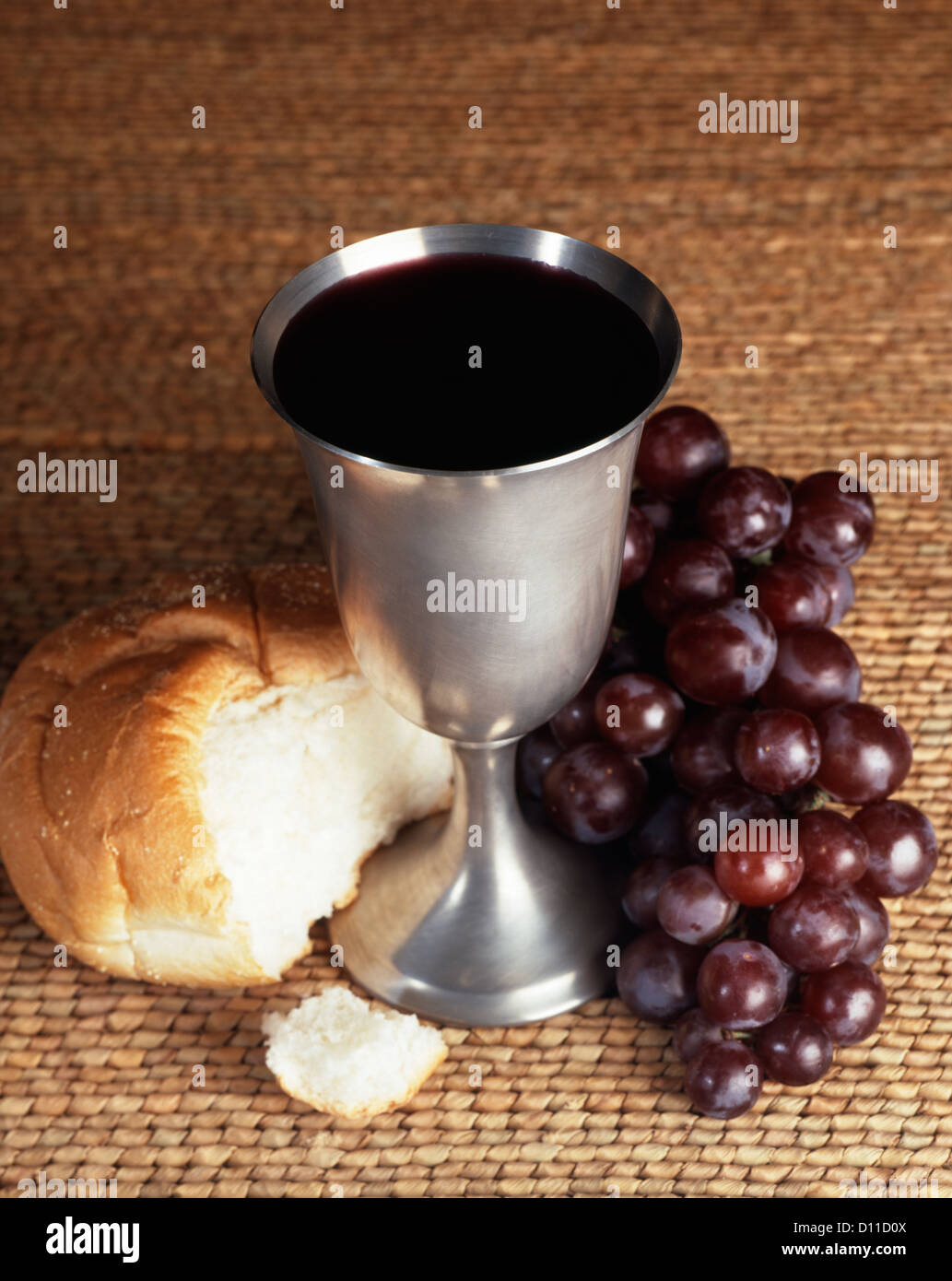 Vin de raisin CALICE COMMUNION PAIN Photo Stock Alamy