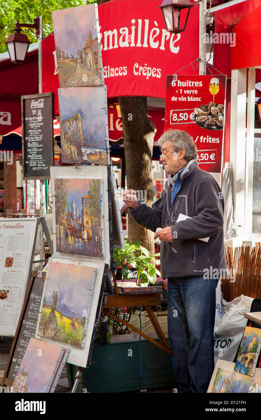 La peinture de l'artiste à la Place du Tertre à Montmartre, Paris France Banque D'Images