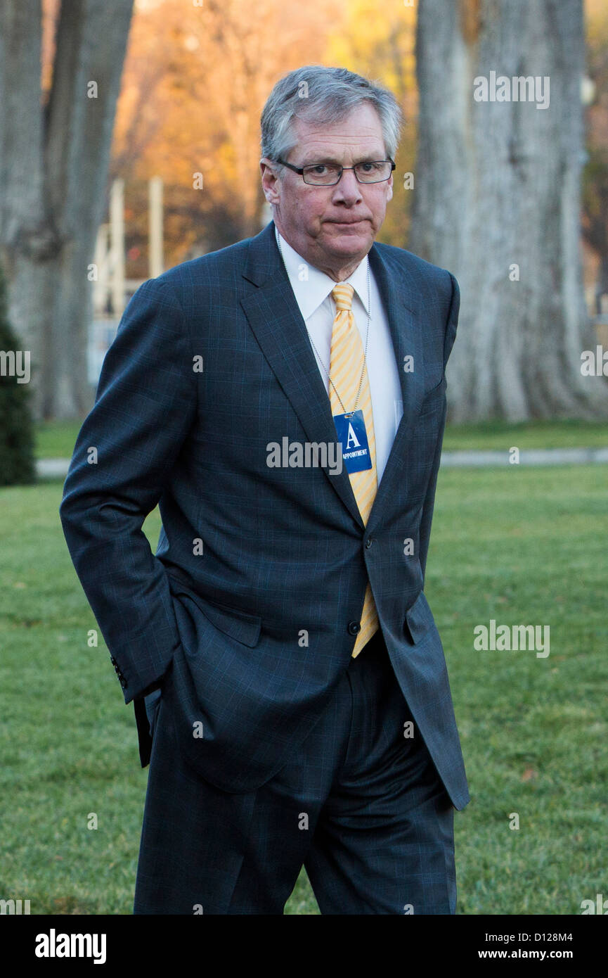 Président et chef de la direction de Caterpillar Douglas Oberhelman arrive à la Maison Blanche. Banque D'Images