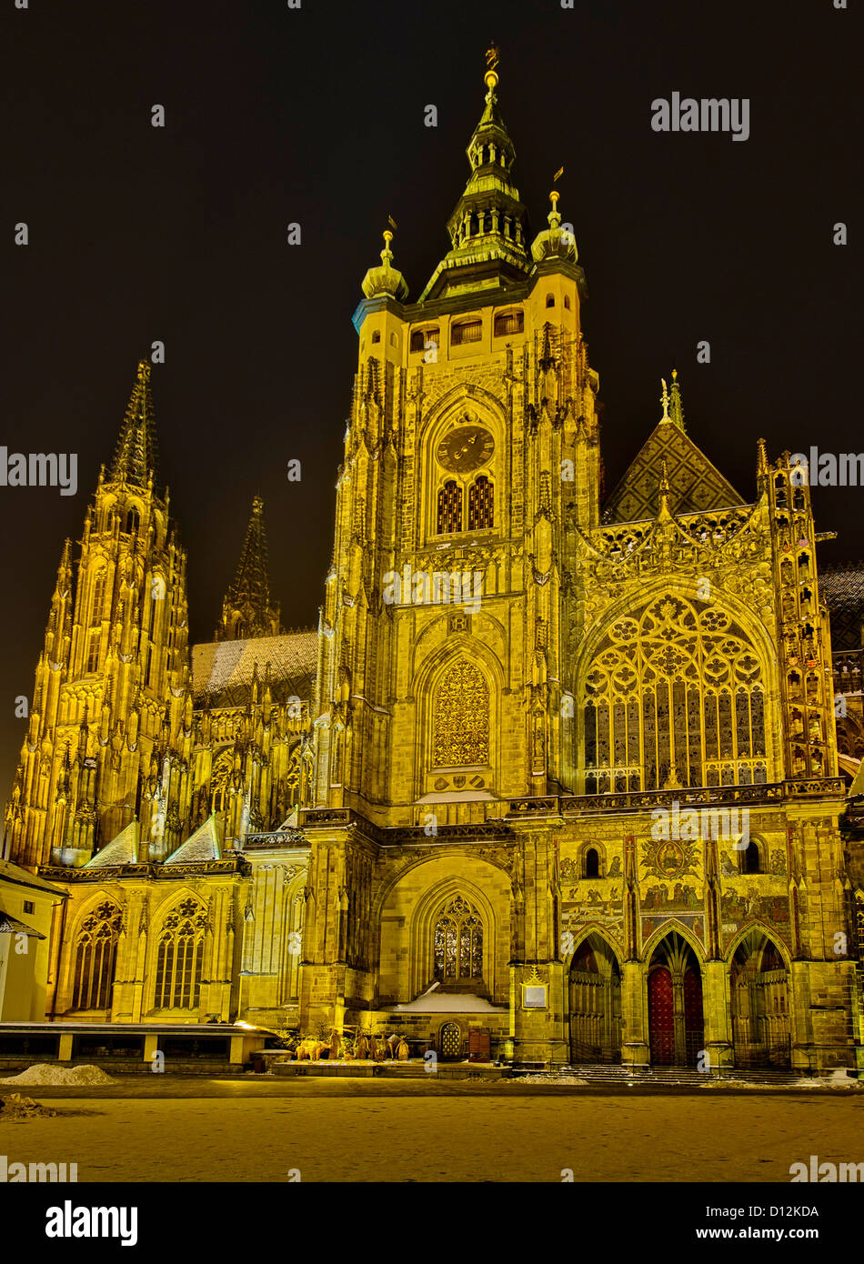 La cathédrale Saint-Guy la nuit, Prague, République tchèque. Banque D'Images