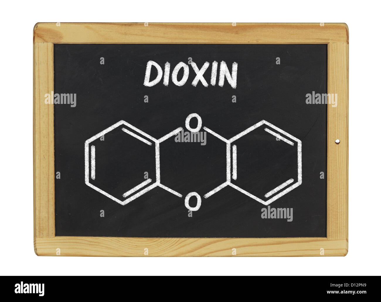 Formule chimique de dioxine sur un tableau noir Banque D'Images